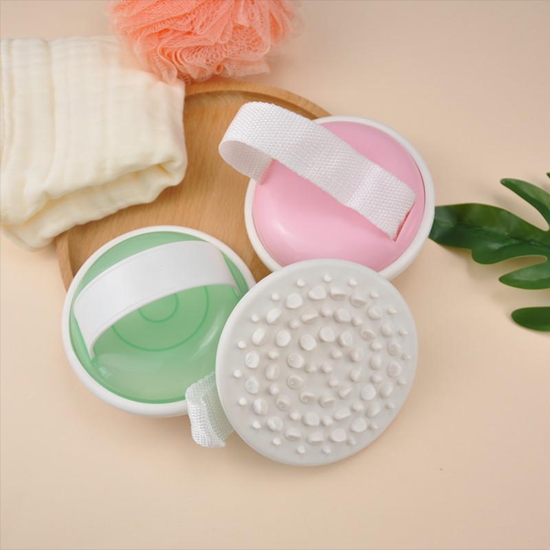  What are the advantages of plastic brushes?