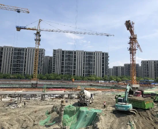 Concrete Formwork Film Faced WBP Glue 18mm Full Pine Core Shuttering Plywood